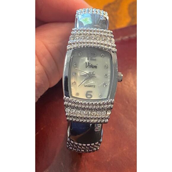 Women's 20mm silver Tone Vivani Watch, Crystal Accents, Bangle - Picture 1 of 3